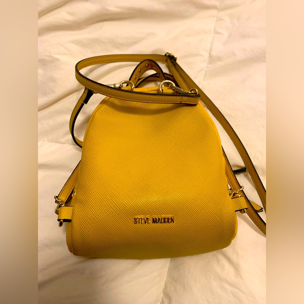 Steve Madden small backpack - Picture 4 of 7